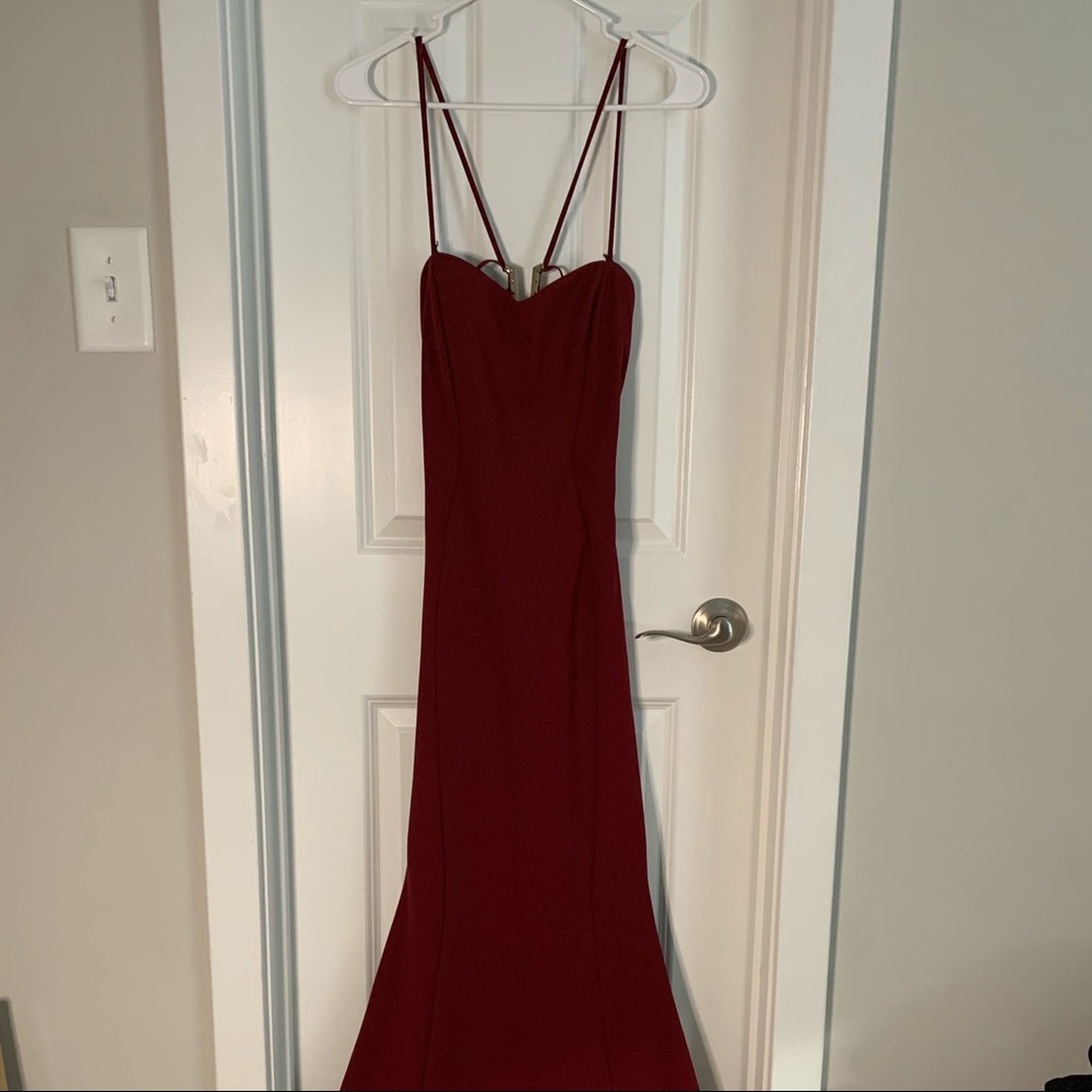 WINE RED WINDSOR DRESS